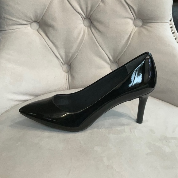 Rockport Patent Black Leather Heels Size 5.5 - Picture 4 of 8
